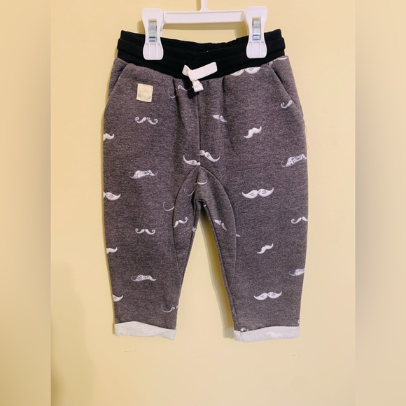 River Island Toddler Boys Dark Grey Mustache Graphic Pocket Sweatpants - Picture 1 of 4